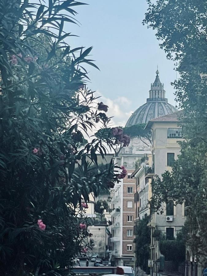 Appartement A Due Passi Da San Pietro à Rome Extérieur photo